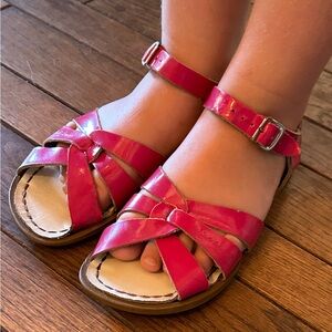 Saltwater sandals